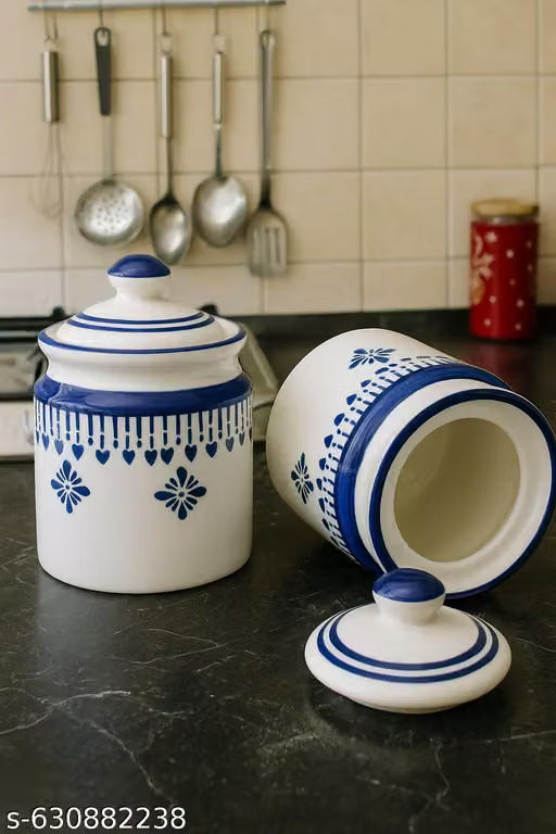 Set of 2 Ceramic Storage Jars with Lids, 500 ml Each