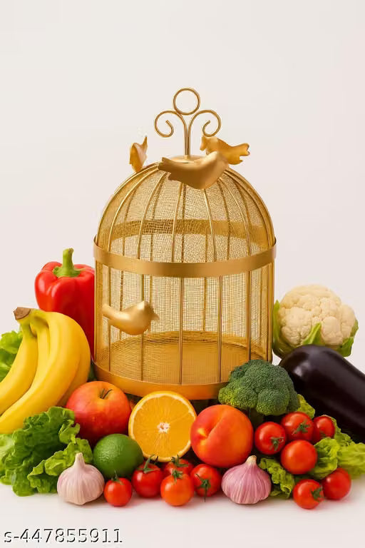 Golden Mesh Fruit Basket with Lid, 8 x 8 x 13 Inch