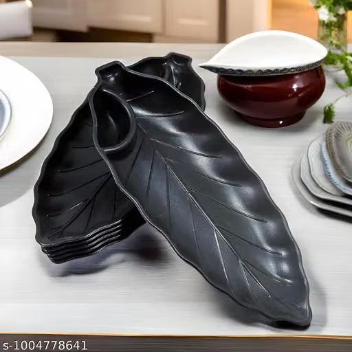 Leaf-Shaped Plastic Snack and Serving Plates, Set of 6