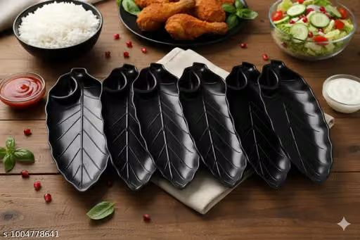 Leaf-Shaped Plastic Snack and Serving Plates, Set of 6